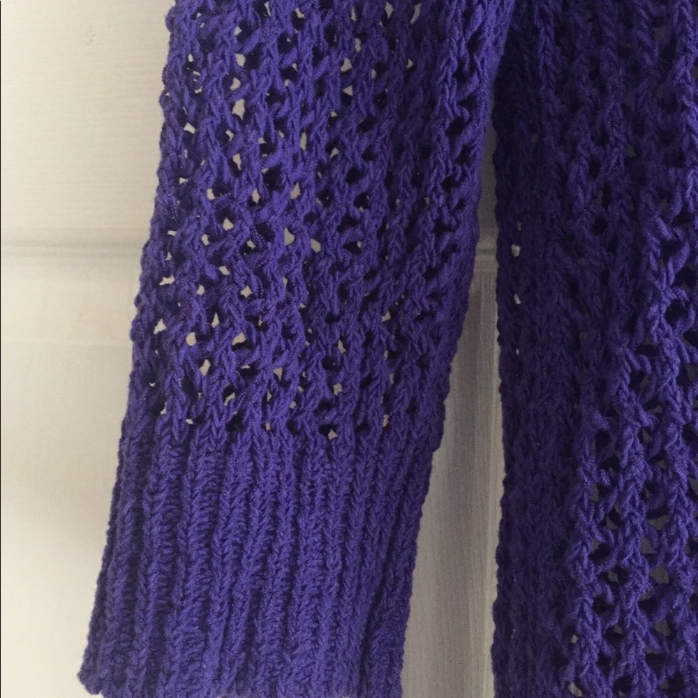 Sweater - Picture 5 of 7